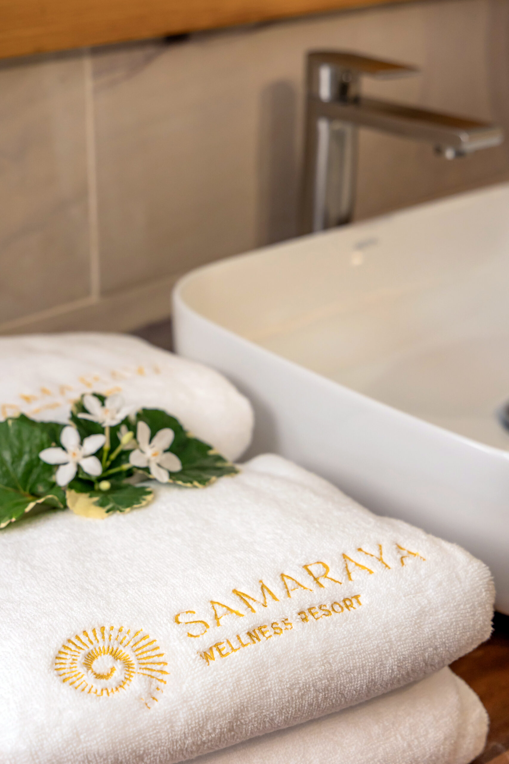 Bathroom amenities 5