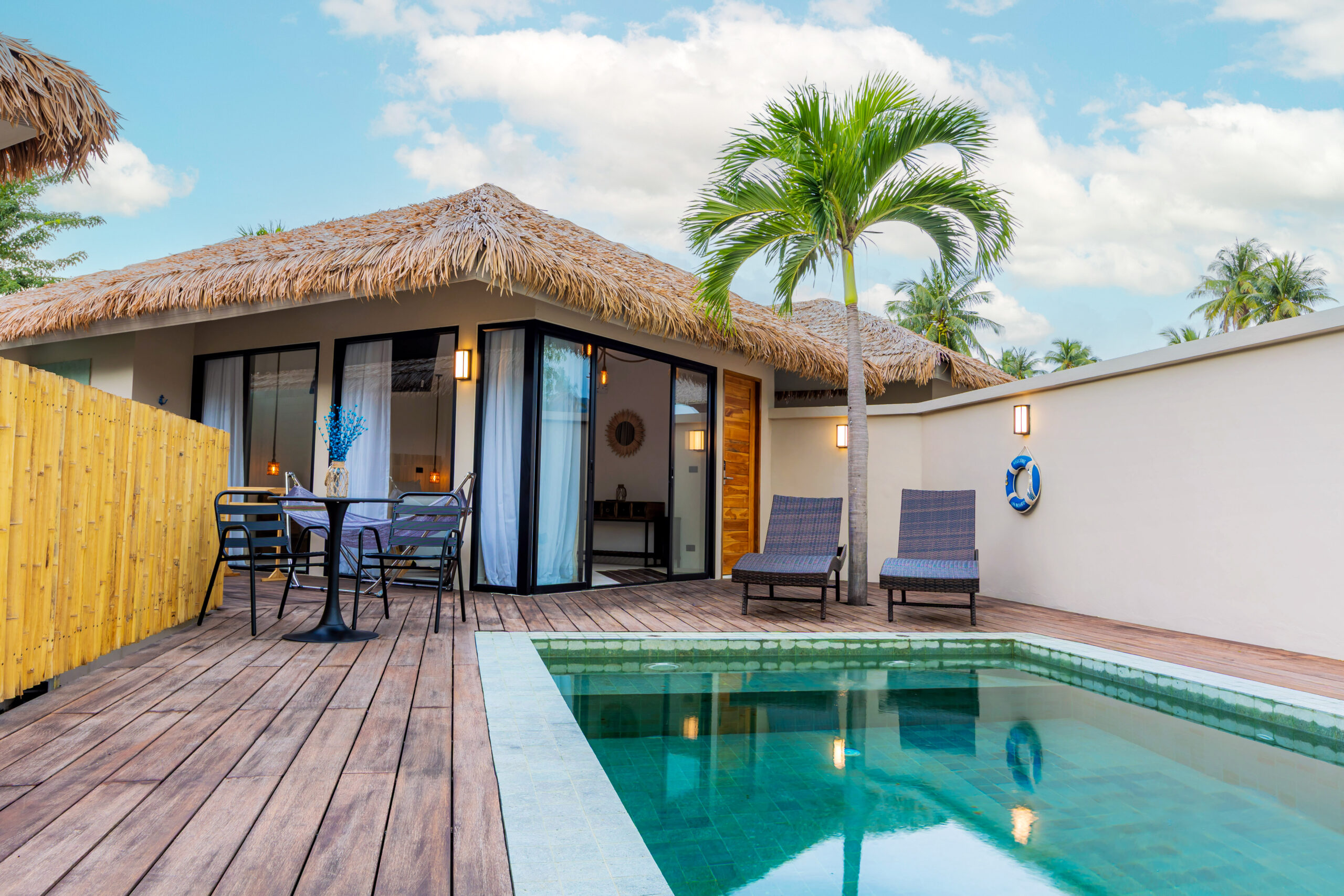 Garden view pool villa 1